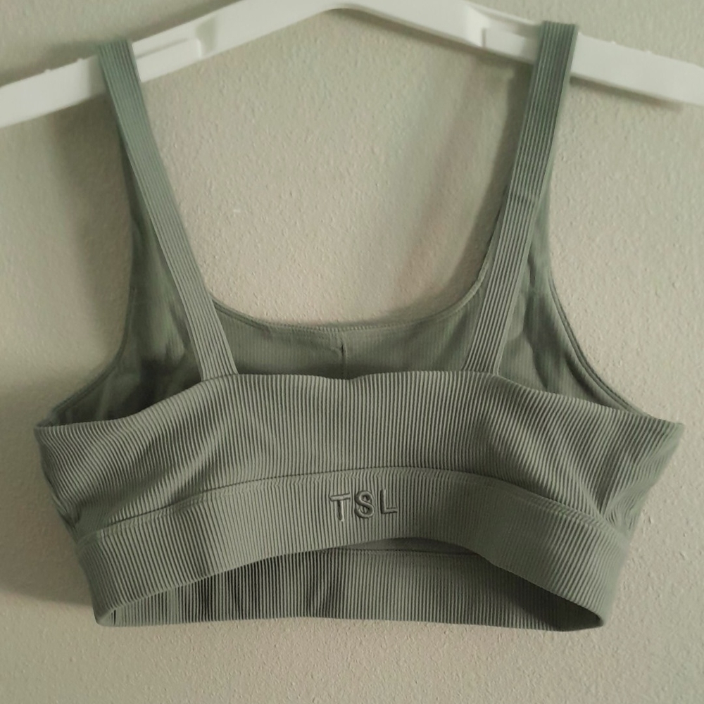 Green Sports Bra with Wide Straps and Scoop Neckline